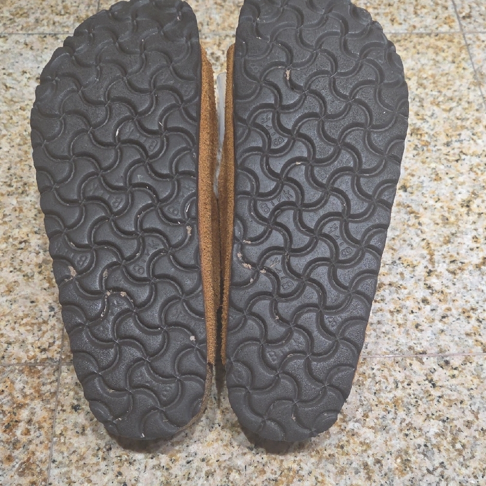 Birkenstock Arizona Sherpa Tan Suede Women's Sandals - Picture 7 of 7